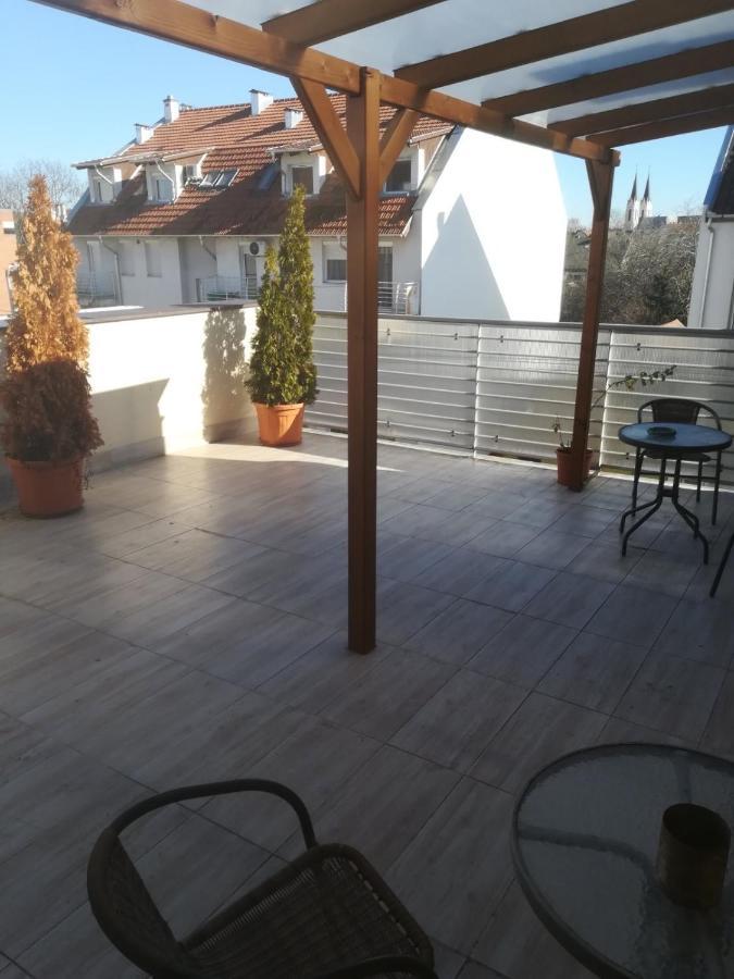 Edes Alom Guesthouse 세게드 외부 사진
