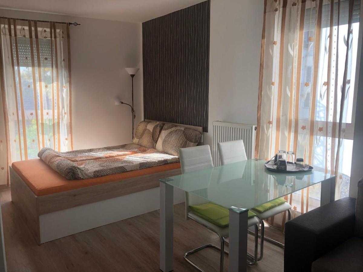 Edes Alom Guesthouse 세게드 외부 사진